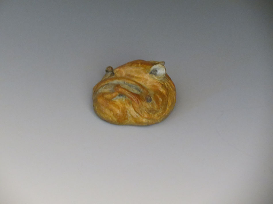 Sleeping Mouse – Holding Foot